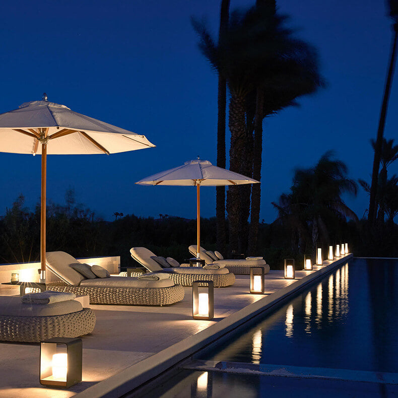 Modern Square Outdoor LED Light | Waterproof Solar-Powered Lighting Fixture
