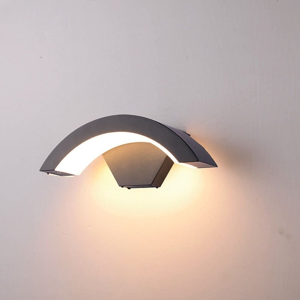 Modern Outdoor Wall Light with IP65 Waterproof LED Illumination