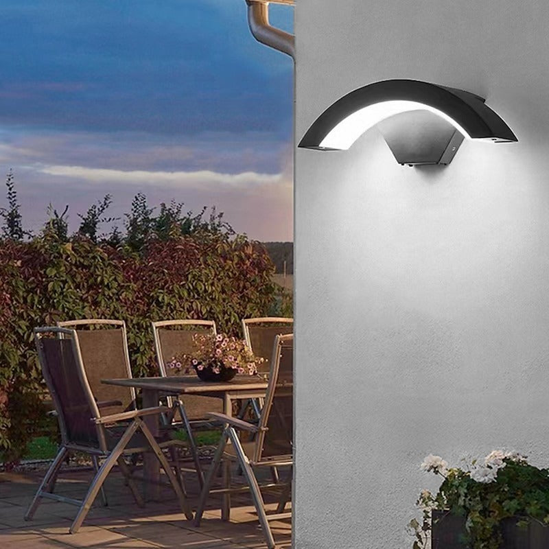 Modern Outdoor Wall Light with IP65 Waterproof LED Illumination